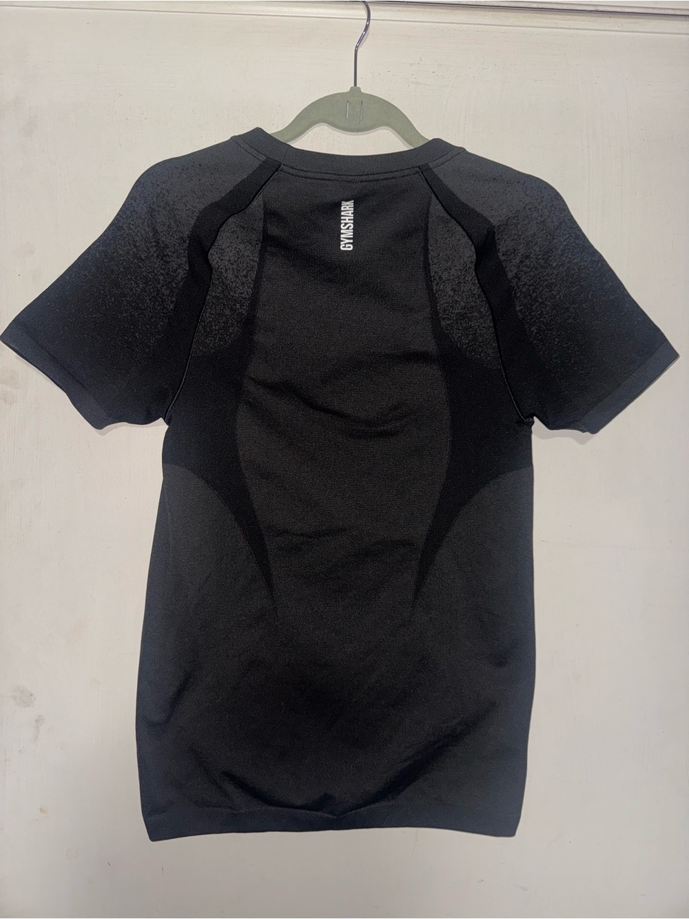 Gymshark Black Seamless Short Sleeve Training Tee - Picture 5 of 7